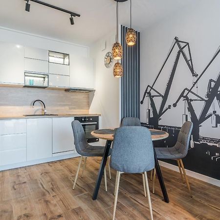 Apartament Port Apartment Gdynia Bagian luar foto