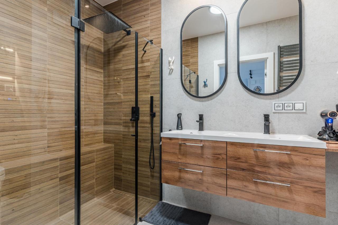 Apartament Port Apartment Gdynia Bagian luar foto